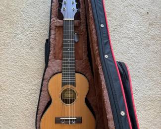 EFF067 Andoer Electric Guilele with Travel Case