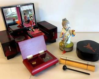 EFF015 Japanese Vintage Porcelain & Wooden Music Boxes, Wood Box & Meditation Bell 