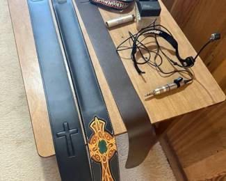 EFF142 Guitar Straps and Accessories