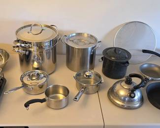 EFF115 - Pots and Pans Assortment 