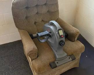 EFF132 Chair With Exercise Bicycle Pedals