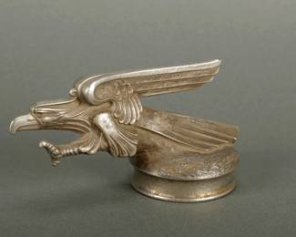 1928 Oakland Automotive Mascot. Shows a flying eagle. 3 1/4" tall and 6" long