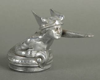 1927-1928 Reo Mercury Automotive Mascot. 3 3/4" tall and 6 1/4" long