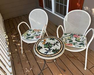 MOSAIC TOP TABLE WITH CHAIRS.