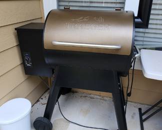 Treger Electric Smoker!! Used once!