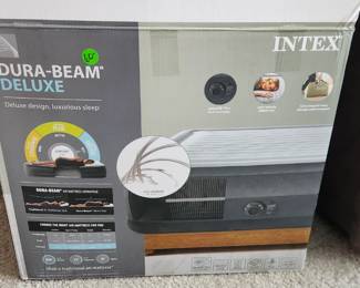 2 queen inflatable mattresses. Used once