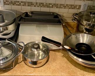 320 Pots  Pans A Plenty 