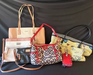 326 Handbag Assortment
