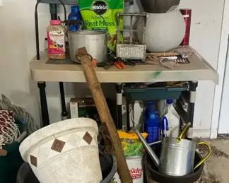 225 Gardeners Workstation