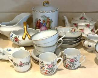 243 Dainty Little Dishes 