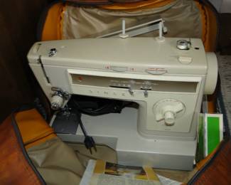 sewing machine Singer