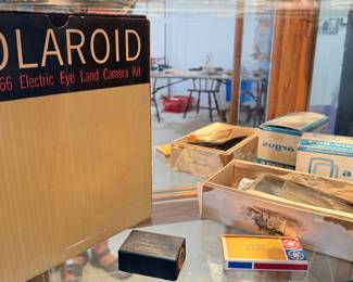 Vintage box Polaroid set with accessories