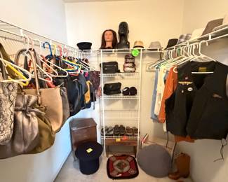 Leather purses, backpack shoes, hats, what do you need? We’ve got it.