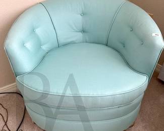TUB CHAIR