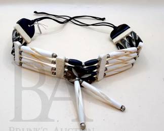NATIVE AMERICAN BONE NECKLACE