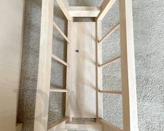 MODERN MAGAZINE RACK