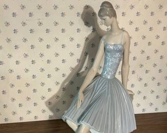 Large collection of Lladros. 