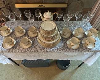 Beautiful Lenox China. McKinley. 