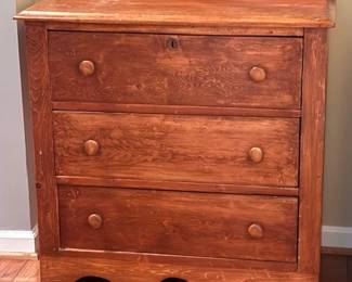 Small chest of drawers