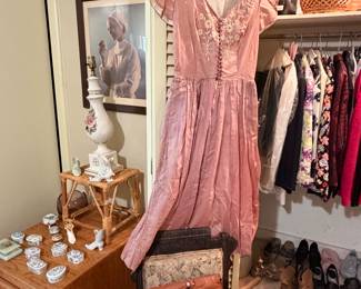 Vintage dress, leather bags