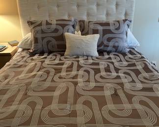 Brand new queen size bed with motorized moves head up and feet up and down comes with headboard and all the line