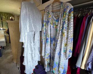 Women's clothing and vintage clothing