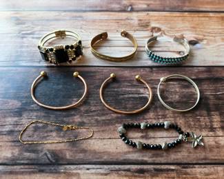 Jewelry and vintage jewelry / Bracelets