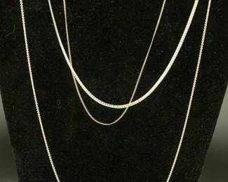 SH603VThree Silver Chains