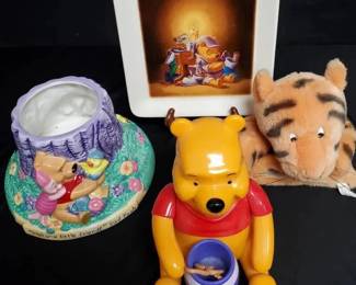 SH319WinniethePooh Vase And More 