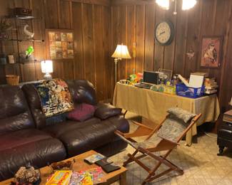 Sofa, patio chair, clock