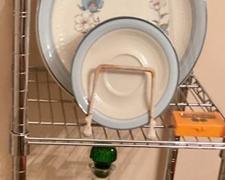 Dishes, decanter set