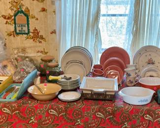 Dinnerware, kitchen ware