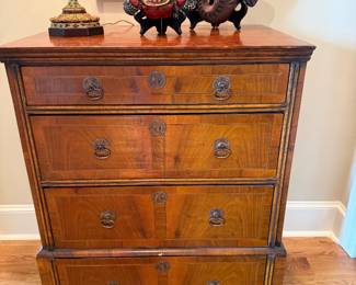 Mid 1800s remarkable chest in flame mahogany