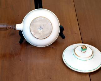 Bottom of dish showing mark. 