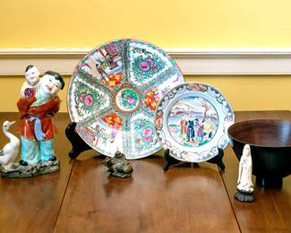 Asian porcelain and decorative objects 