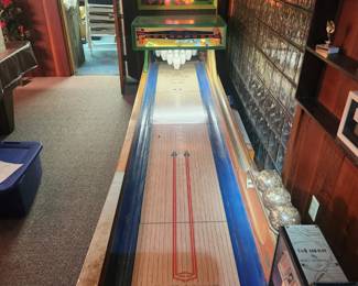 A RARE SURVIVOR- United "Century" Shuffle Alley Bowling Game (1953-54) Serial # 00233 - Chicago, Illinois *VERY EARLY PRODUCTION* Fully Working condition-Playfield & Pindeck in EXCELLENT Condition. No warping or delamination. APPEARS TO BE ALL ORIGINAL!!