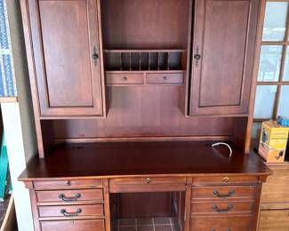Aspen 66 Louis Computer Credenza And Hutch