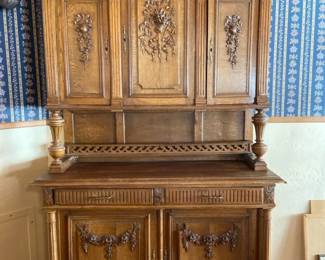  04 Absolutely Beautiful Hutch