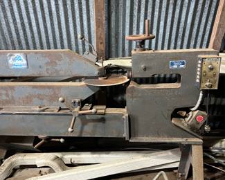 Circular metal cutter