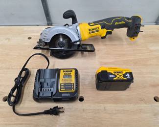 13 DeWaltCompactBushless20VMAXAtomic45CordlessCircularSaw