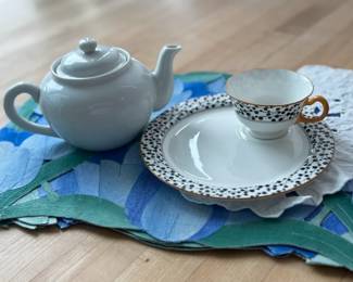 Teapot and teacup & saucer