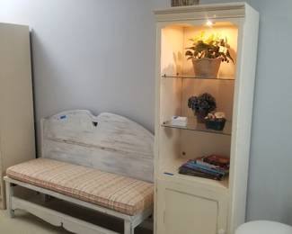 Matching lighted etageres