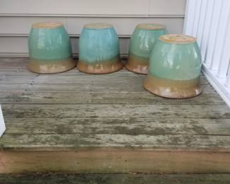 Ceramic pots