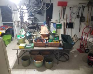 Ceramic pots & planters