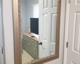 Wall mirror