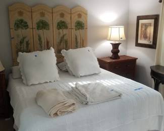 King bed; 4-panel screen; woven wicker nightstands