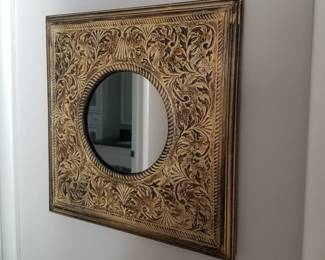 Decorative wall mirror