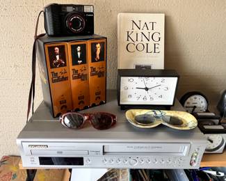 SYLVANIA DUAL DVD/VHS PLAYER