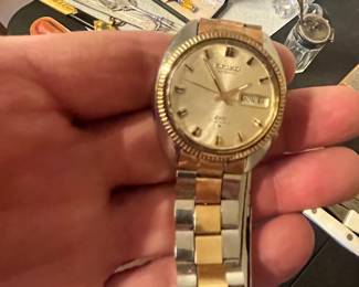 STYLISH SEIKO MEN'S WATCH