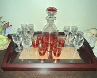 CLEAR/RUBY GLASS LIQUOR DECANTER & GLASSES